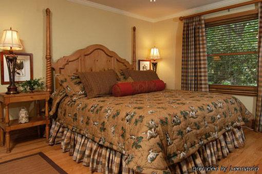 Village Inn - Блоуінг-Рок Номер фото